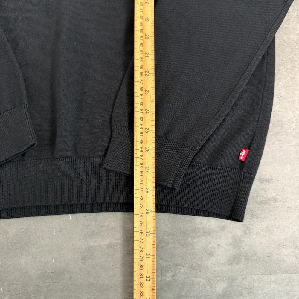 Levis levi crewneck